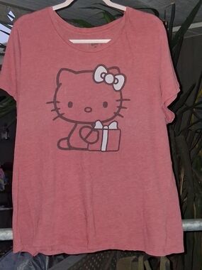 Hello Kitty Pink Short-Sleeve Graphic Tee